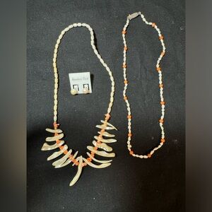 Vintage  Sea Shell Puka Hawaiian Style 18" Light Pink Chunky Choker earrings